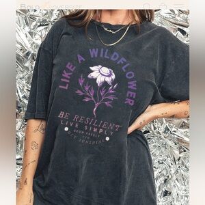 Wildflower Graphic Tee - Black